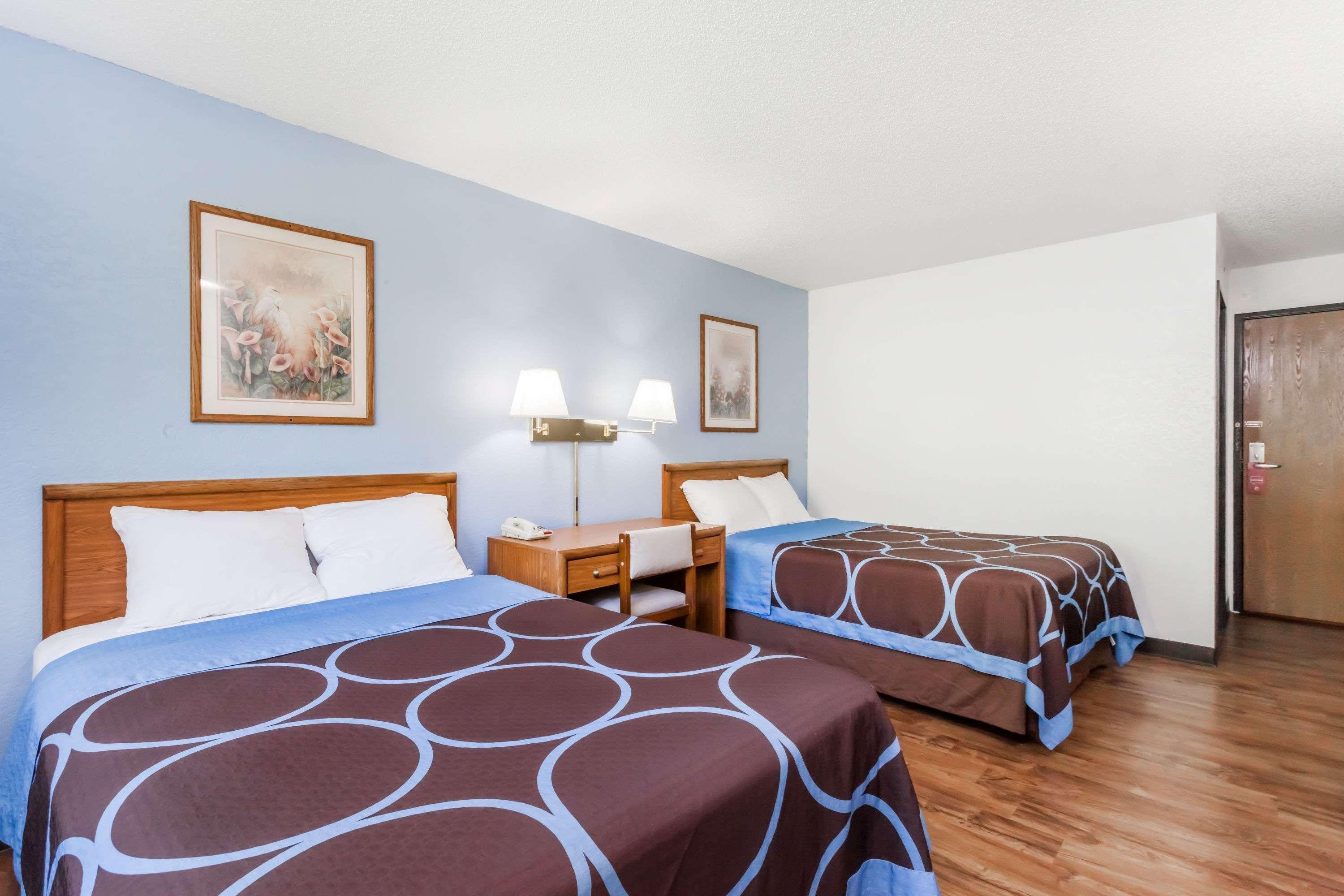 Super 8 By Wyndham Norwich Ξενοδοχείο Εξωτερικό φωτογραφία